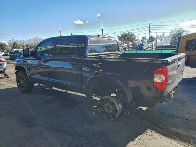 Toyota Tundra Crewmax Sr5 Image 8