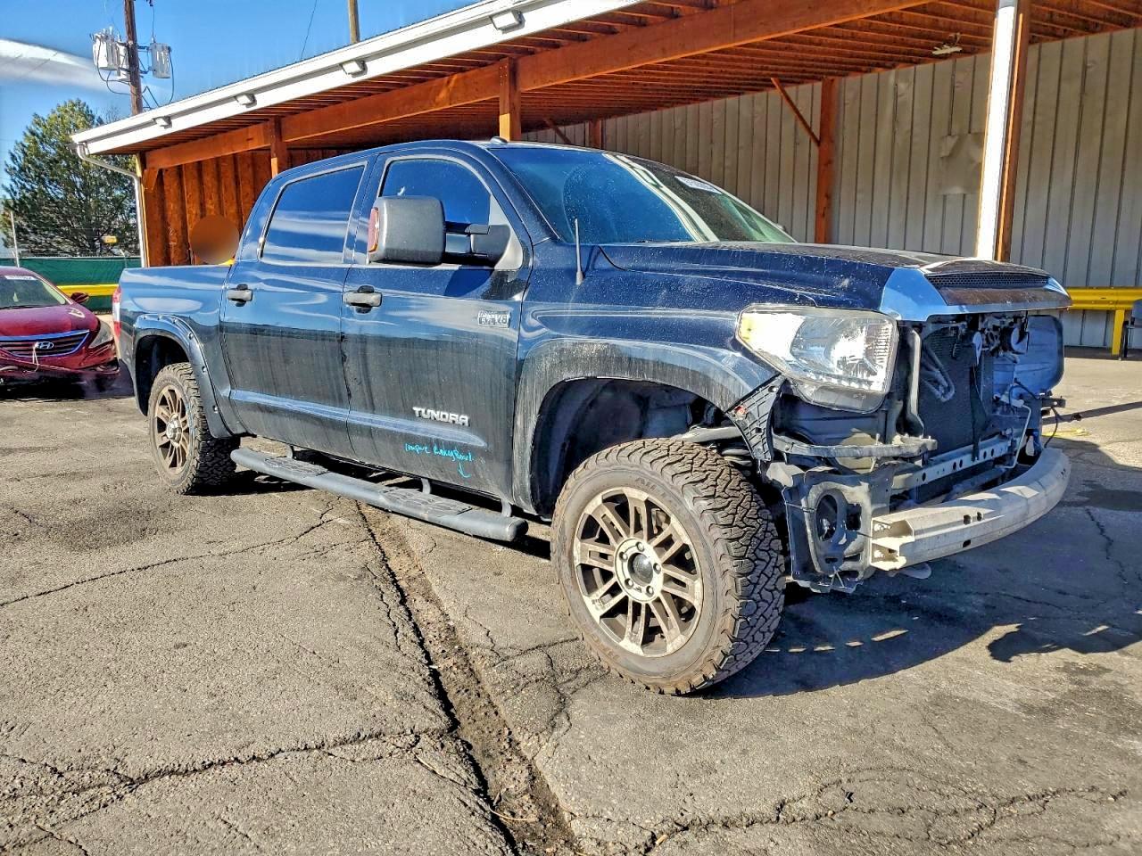 Toyota Tundra Crewmax Sr5 Image 4