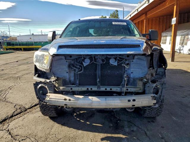 Toyota Tundra Crewmax Sr5 Image 5