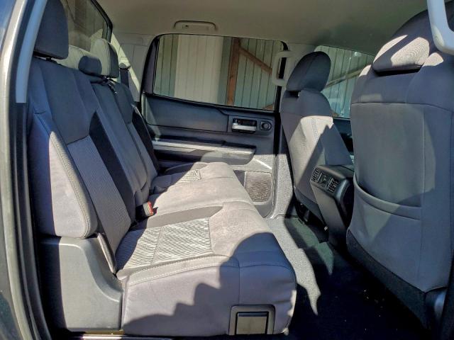 Toyota Tundra Crewmax Sr5 Image 6