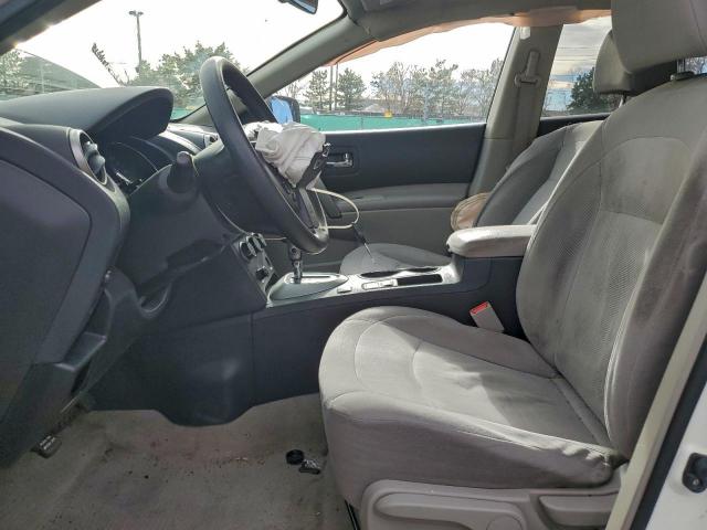 Nissan Rogue S Image 2