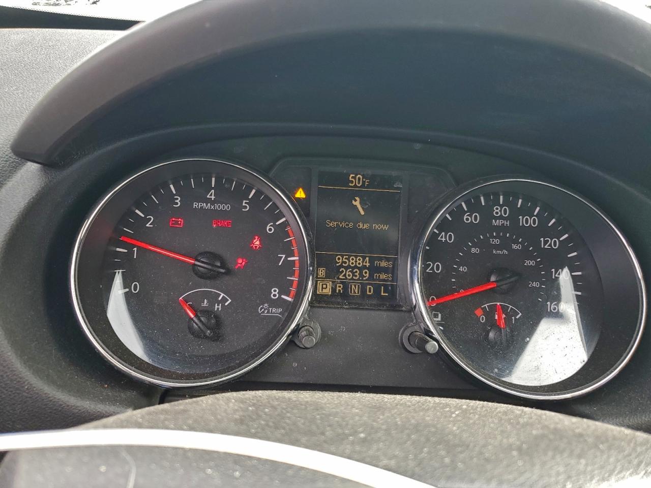 Nissan Rogue S Image 3