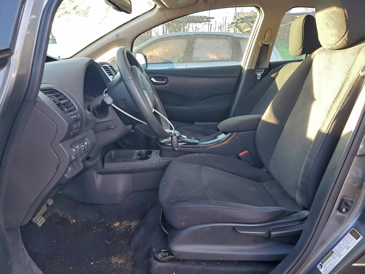 Nissan LEAF S Image 6