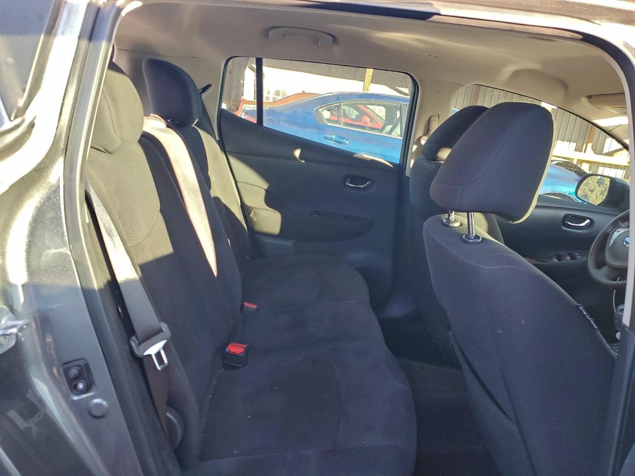 Nissan LEAF S Image 7