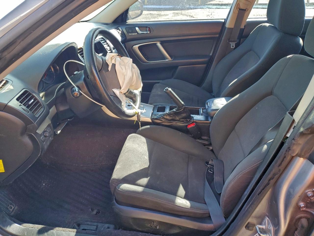 Subaru Legacy 2.5i Image 7