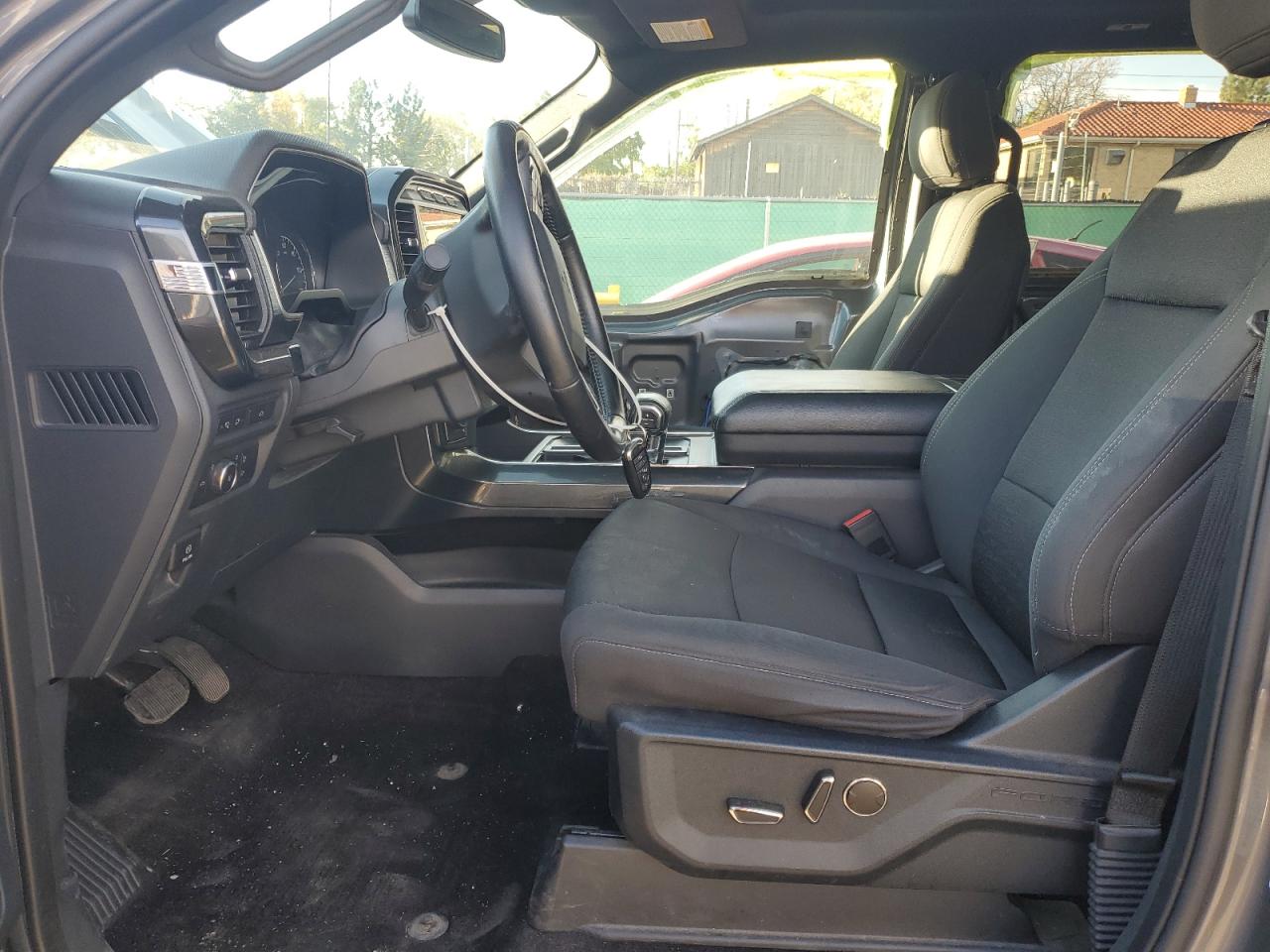 Ford F-150 Supercrew Image 5