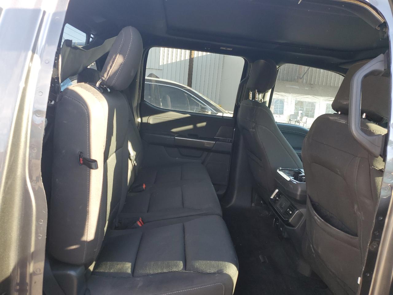 Ford F-150 Supercrew Image 2