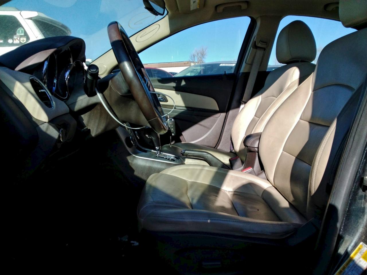 Chevrolet Cruze Lt Image 8