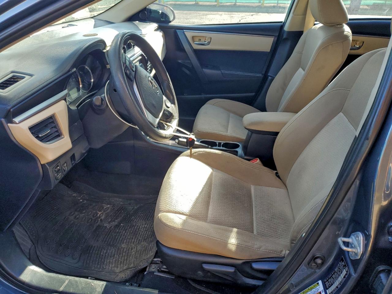 Toyota Corolla L Image 5