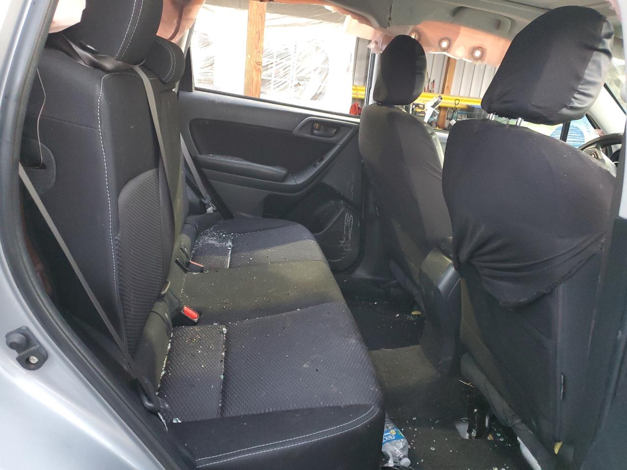 Subaru Forester 2.5i Premium Image 8