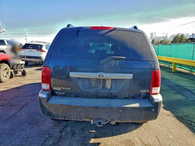 Chrysler Aspen Limited Image 4