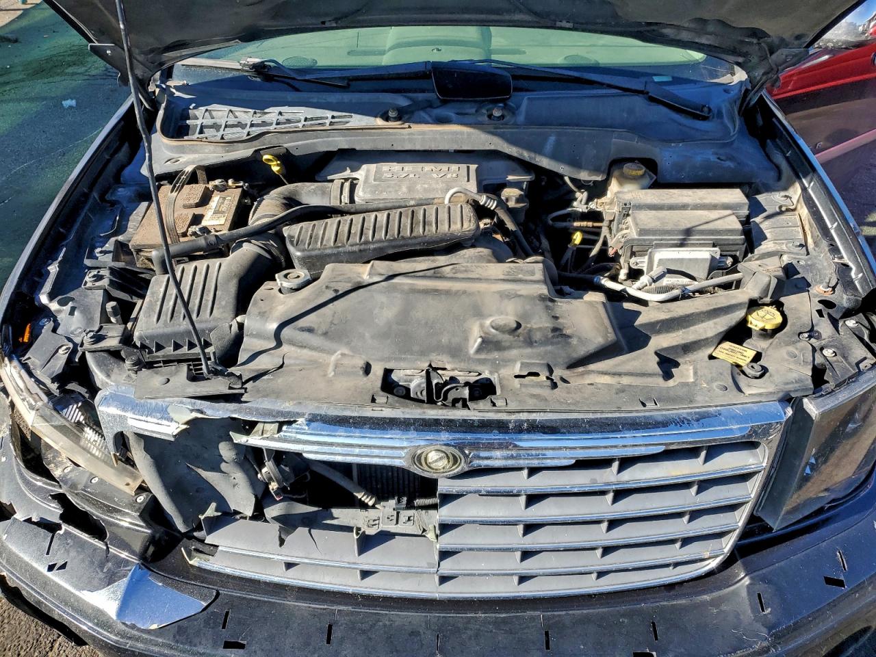 Chrysler Aspen Limited Image 9