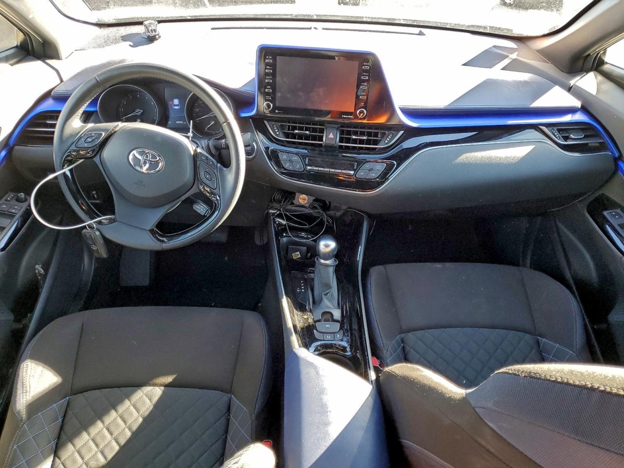 Toyota C-HR Xle Image 8