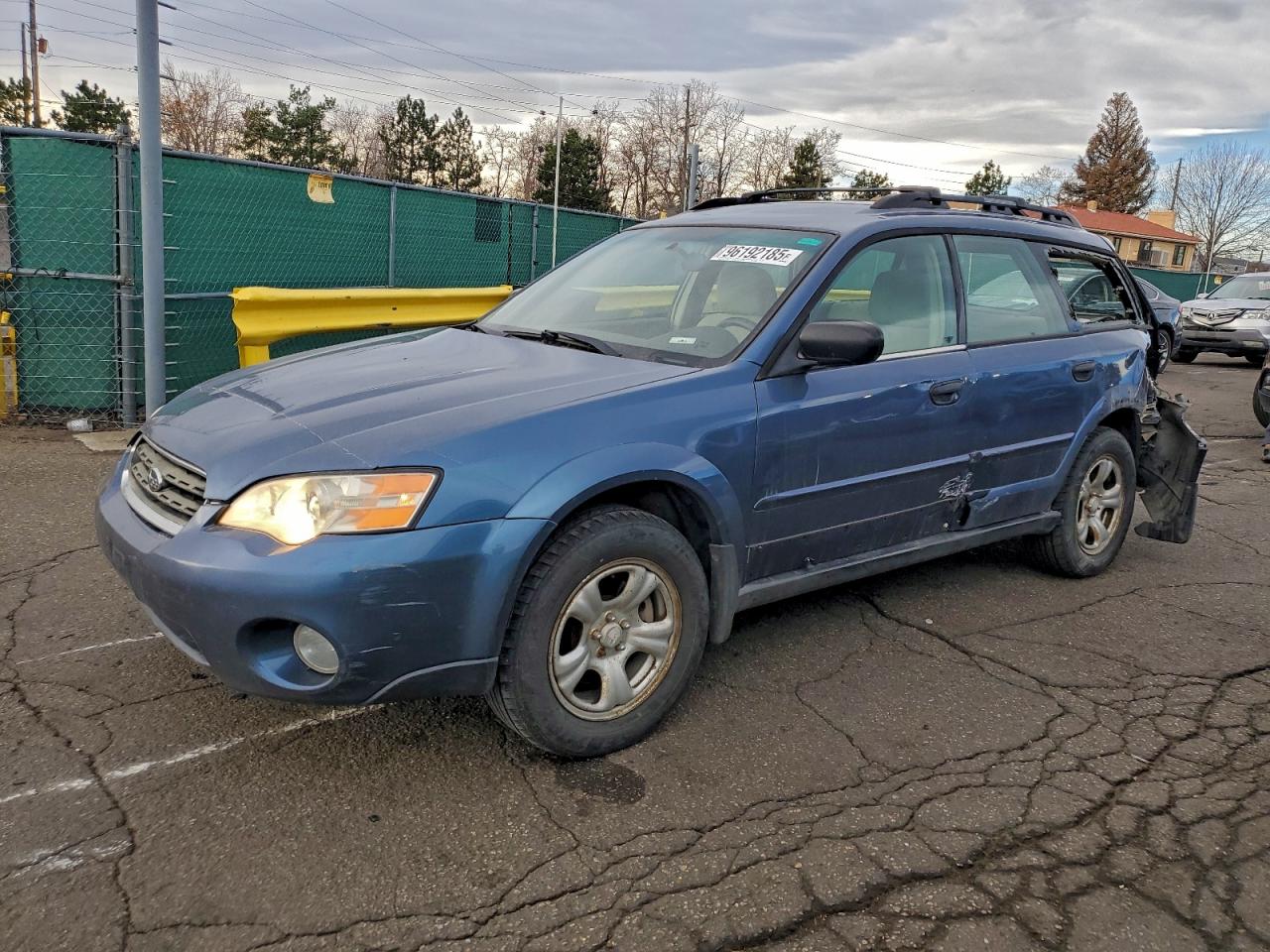 Subaru Legacy Outback 2.5i Image 1