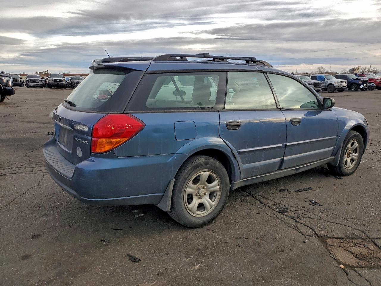 Subaru Legacy Outback 2.5i Image 4