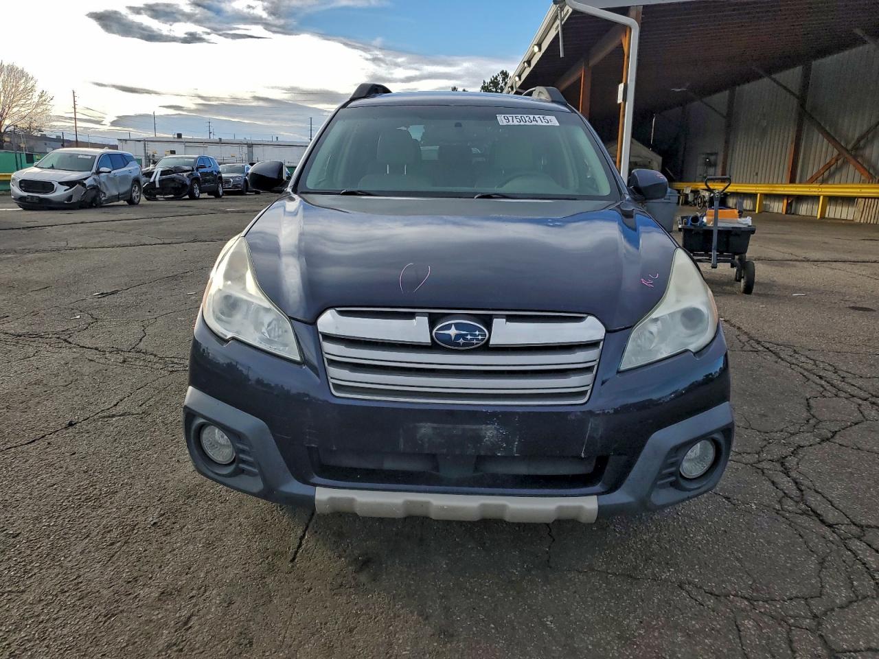 Subaru Outback 2.5i Limited Image 8