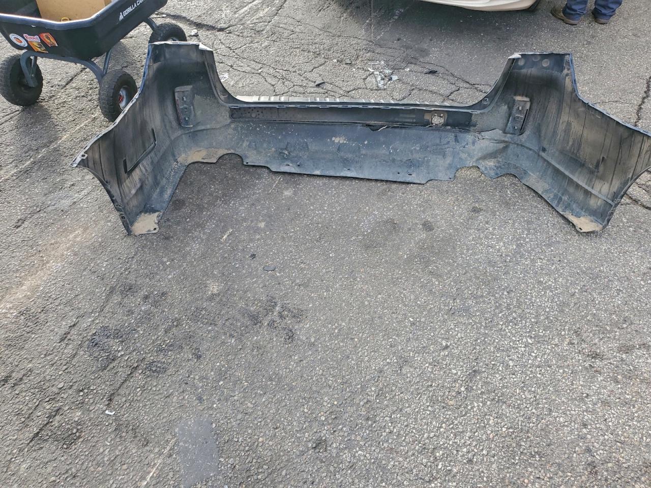 Subaru Outback 2.5i Limited Image 3