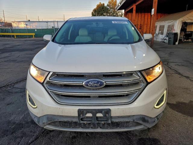 Ford Edge Titanium Image 9