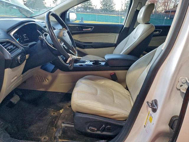 Ford Edge Titanium Image 3