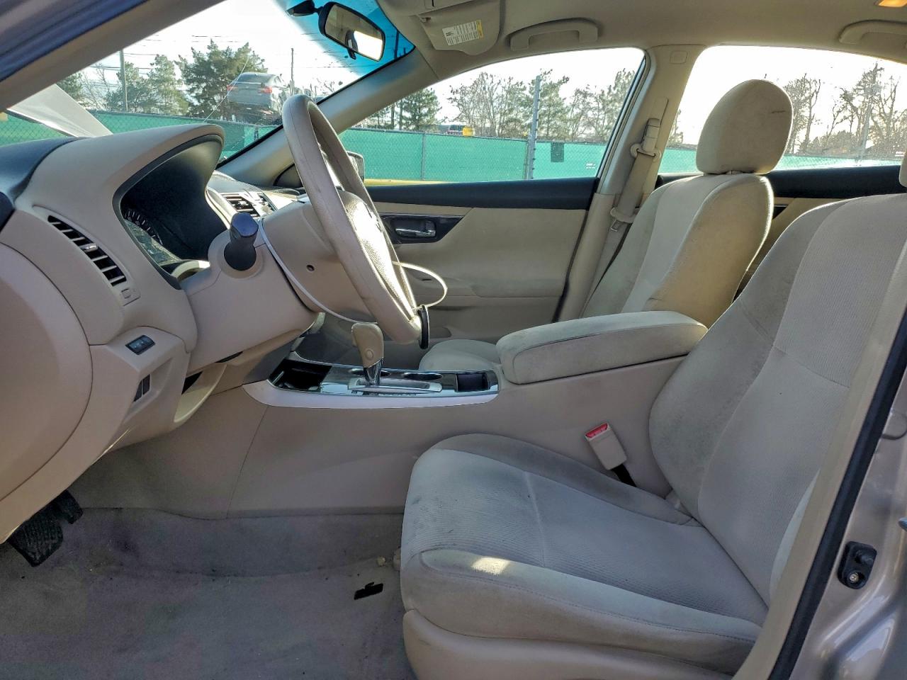 Nissan Altima 2.5 Image 11