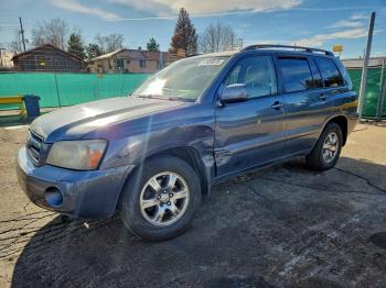  Salvage Toyota Highlander