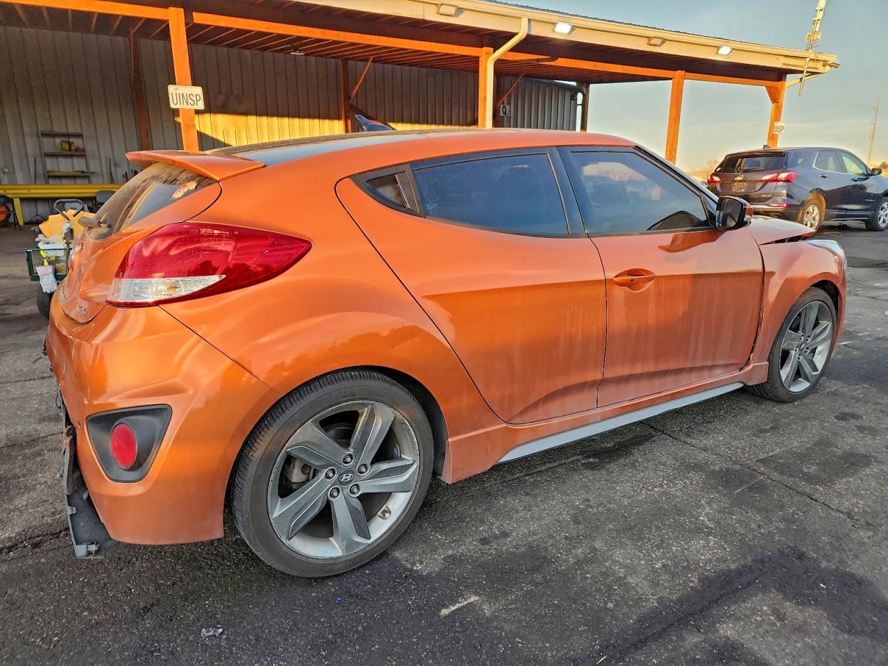 Hyundai VELOSTER Turbo Image 2