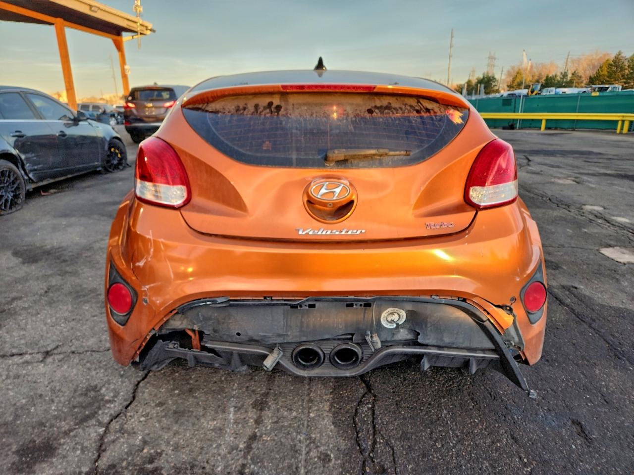 Hyundai VELOSTER Turbo Image 10