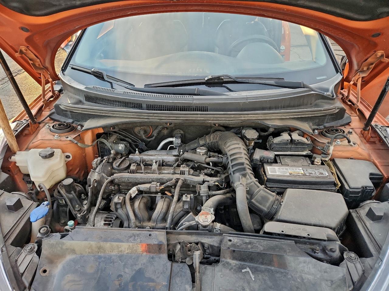 Hyundai VELOSTER Turbo Image 11