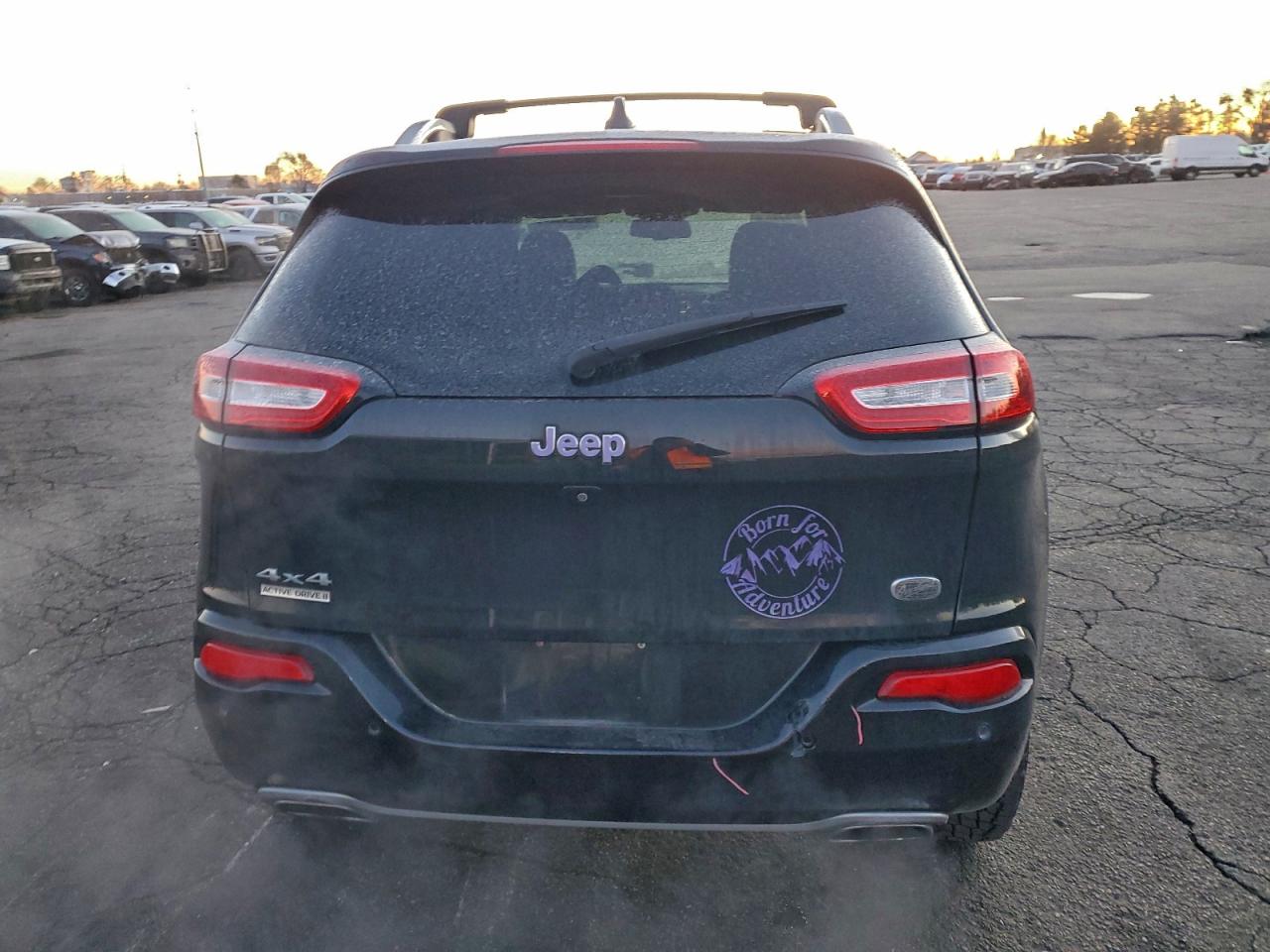 Jeep Cherokee Overland Image 9