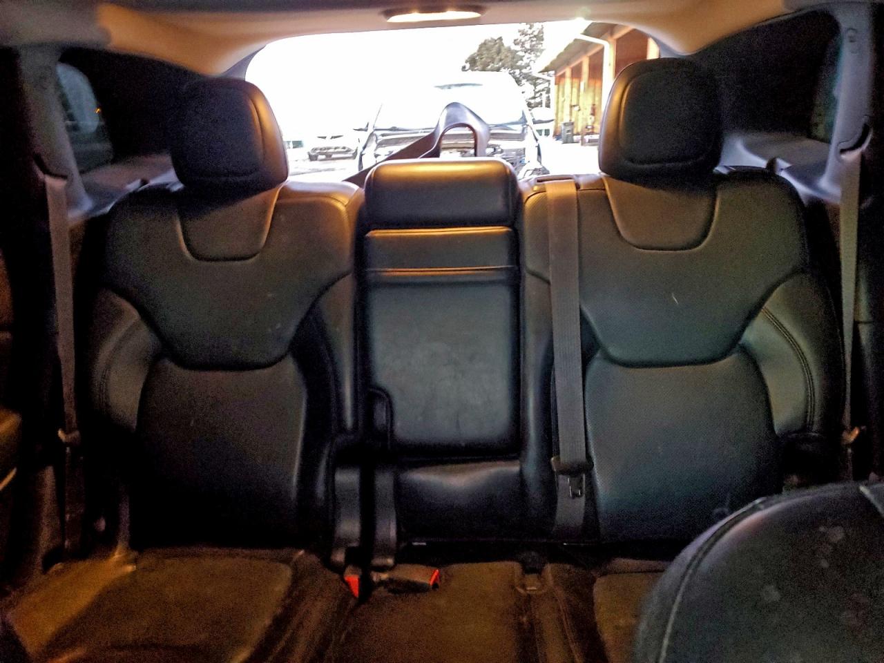 Jeep Cherokee Overland Image 4