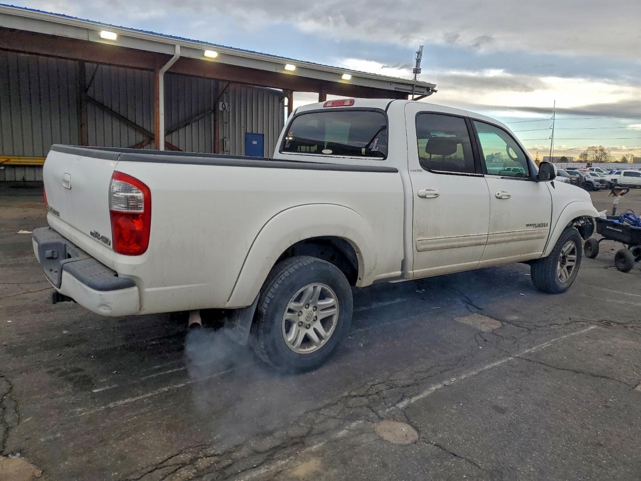 Toyota Tundra Double Cab Limited Image 8