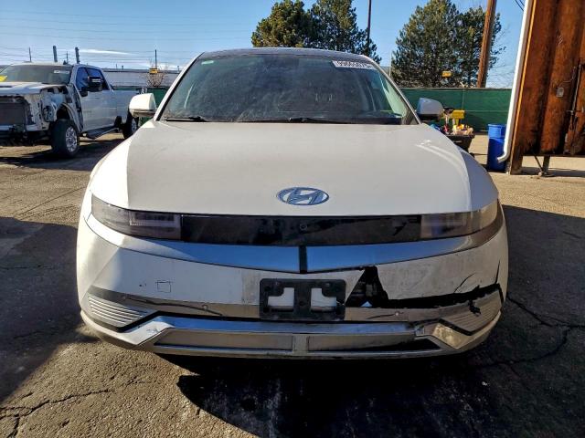 Hyundai Ioniq Limited Image 5