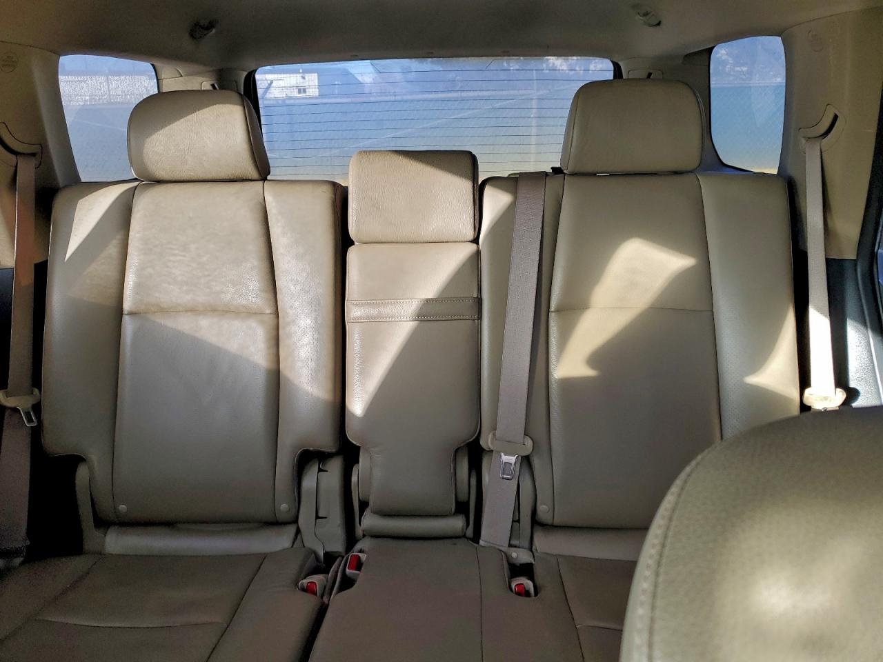 Toyota 4Runner Sr5 Image 10