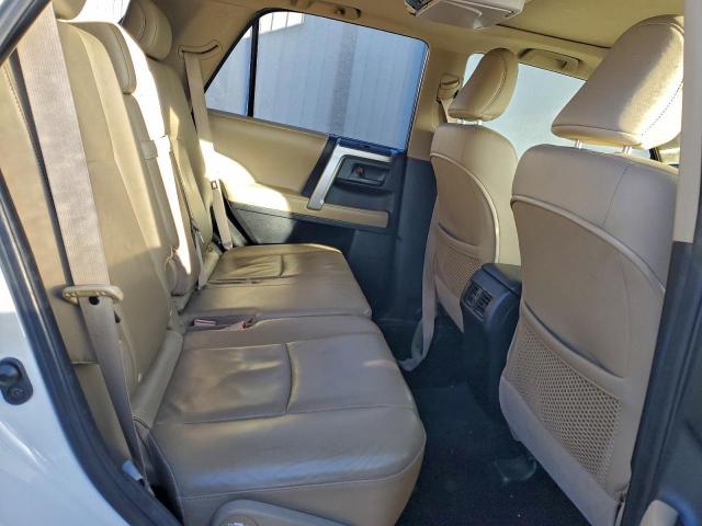 Toyota 4Runner Sr5 Image 12