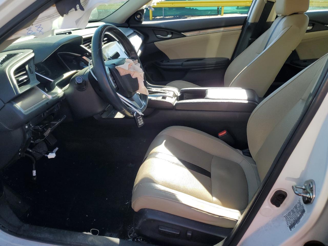 Honda Civic Touring Image 4