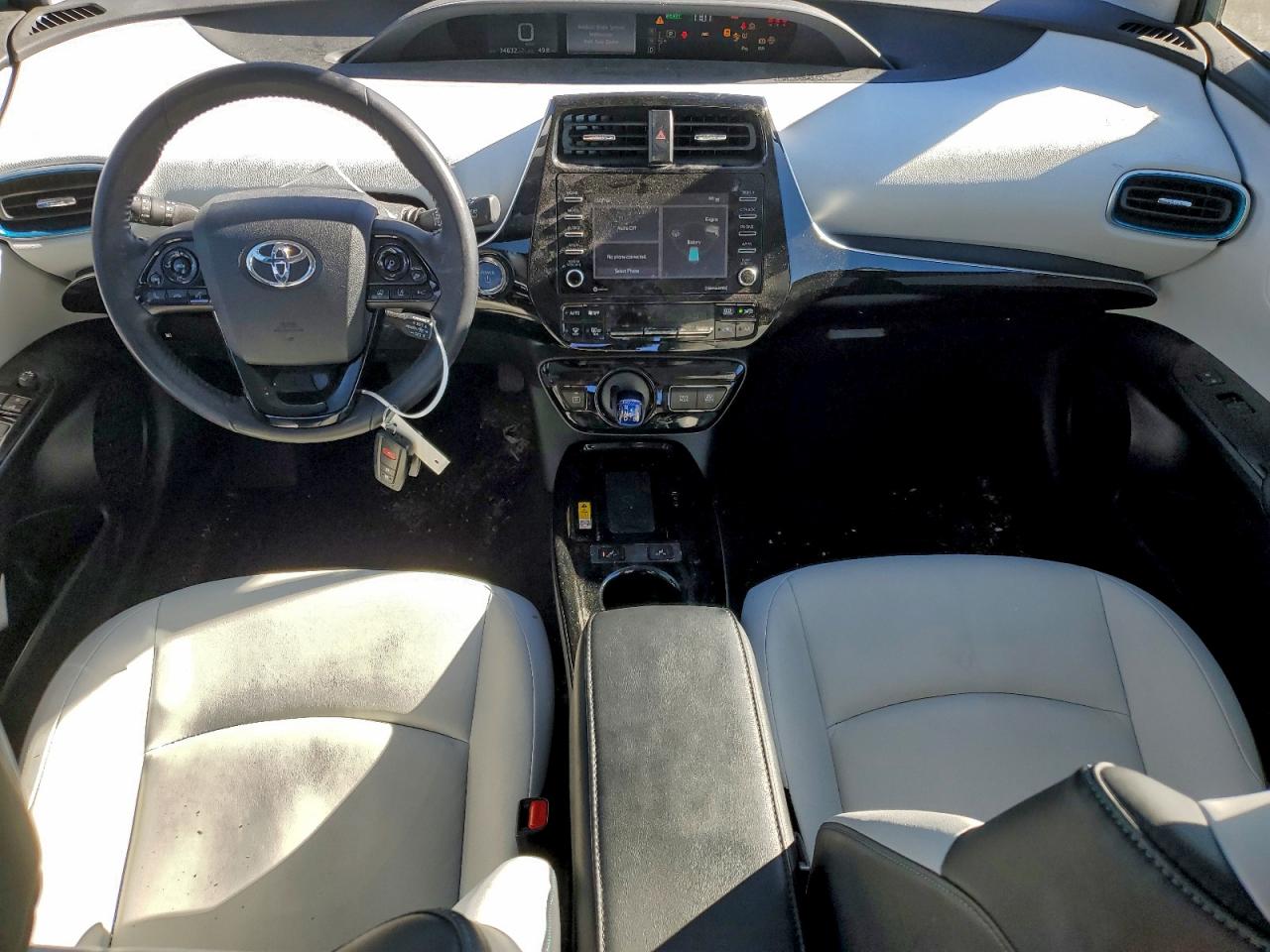 Toyota Prius Le Image 10