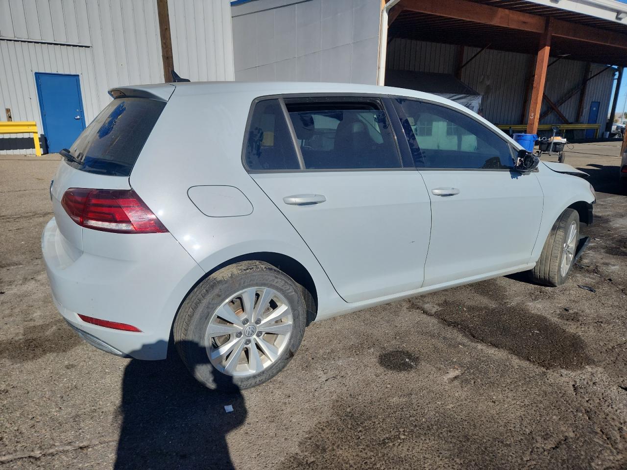 Volkswagen Golf Image 3