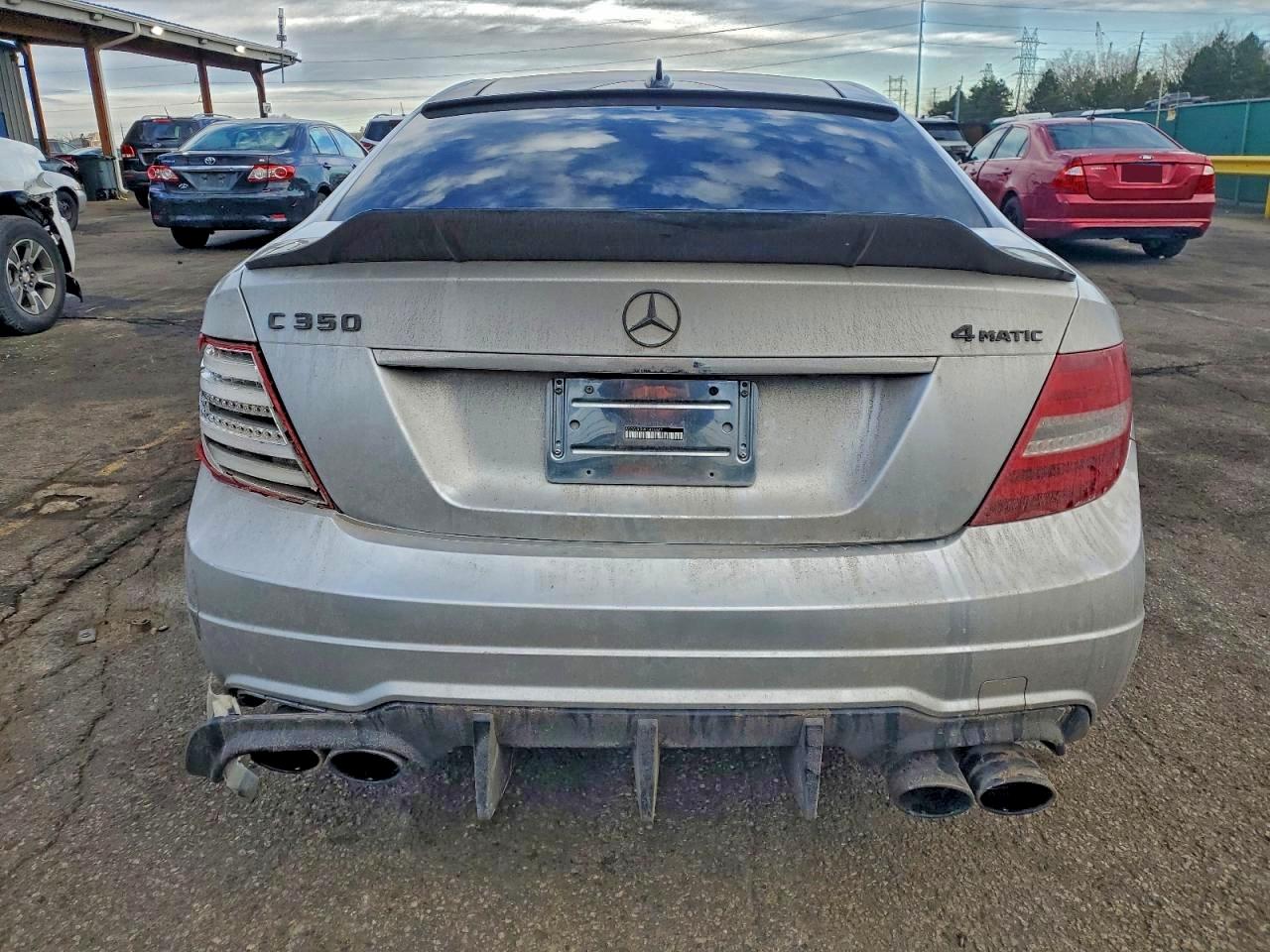 Mercedes-Benz C-Class 350 4matic Image 10