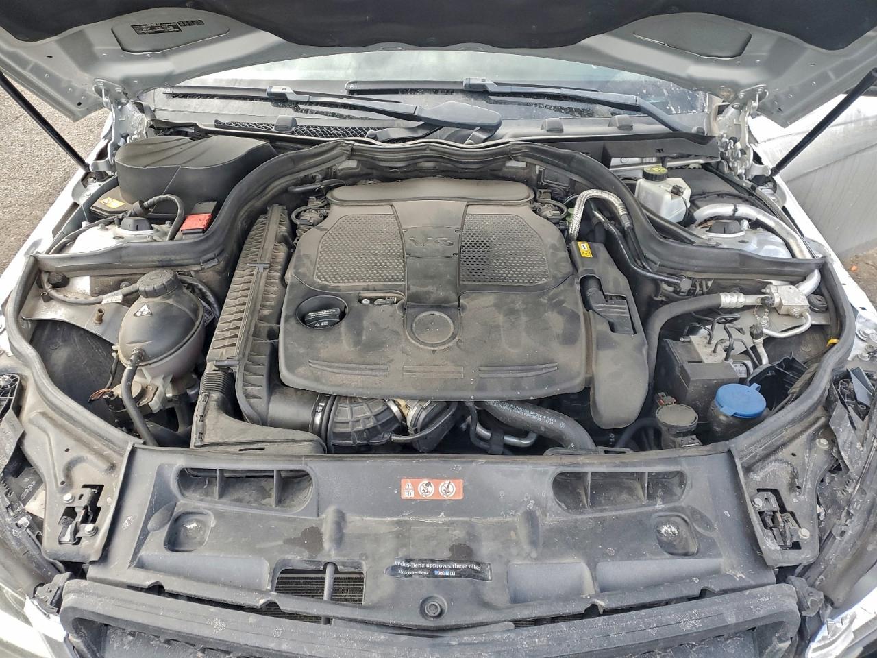 Mercedes-Benz C-Class 350 4matic Image 8