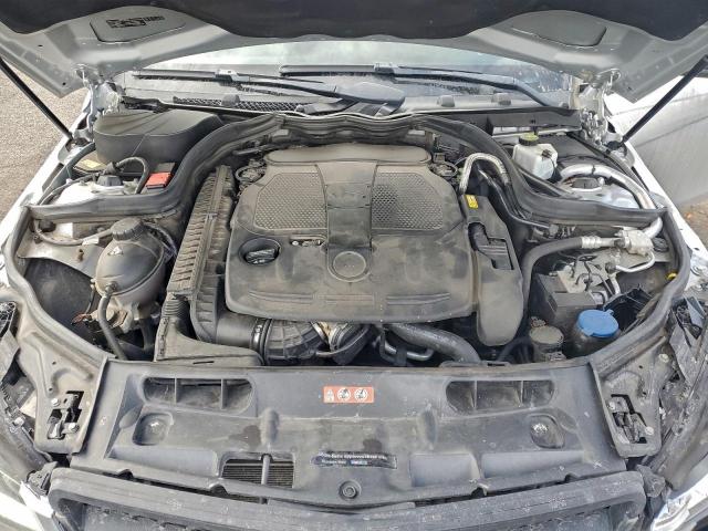 Mercedes-Benz C-Class 350 4matic Image 8