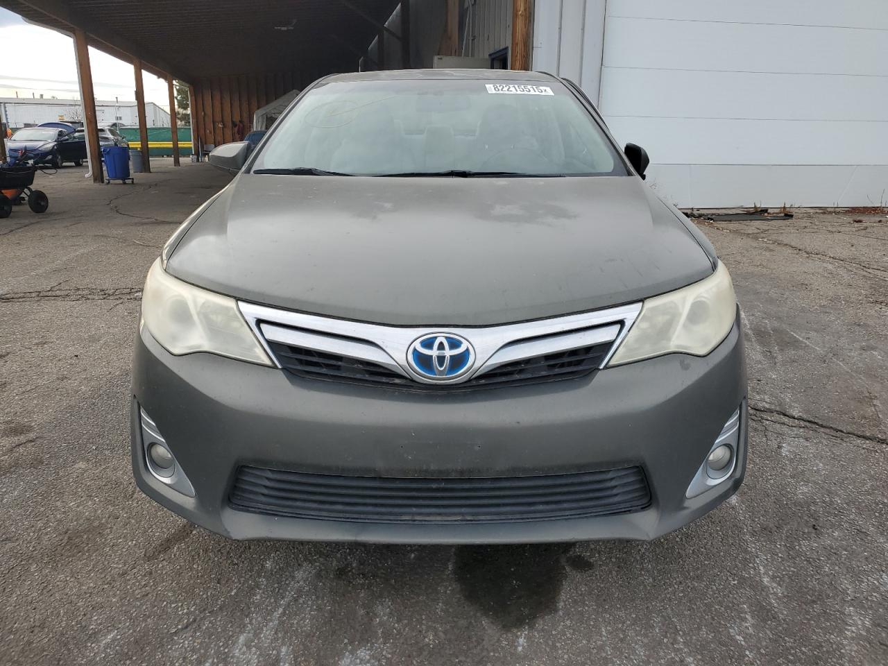 Toyota Camry Hybrid Image 4